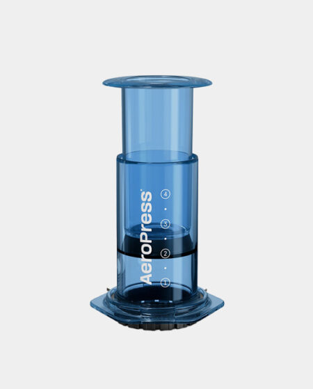 Die neue Aeropress Color, farbig in blau.